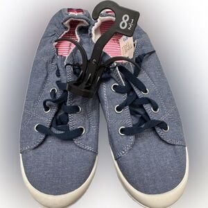 Time and tru memory foam shoe size 8.5 NWT